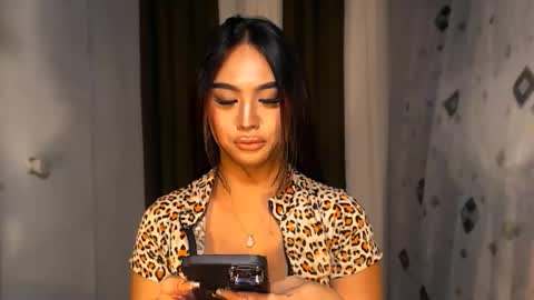 Snapshot of elliecummers chatting on October 27, 2025, 4:22 pm ellie online show from October 27, 2025, 4:22 pm