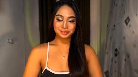 Snapshot of elliecummers chatting on November 4, 2025, 6:29 pm ellie online show from November 4, 2025, 6:29 pm