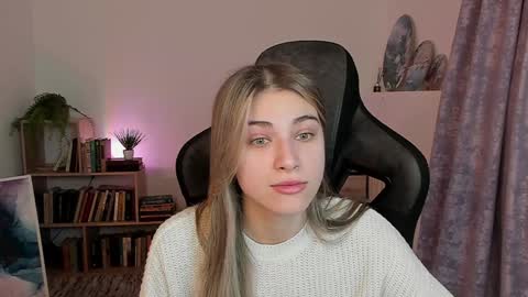 elliecutes online show from January 6, 2025, 5:19 am