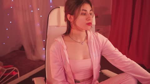 elliecutes online show from February 1, 2025, 8:50 am