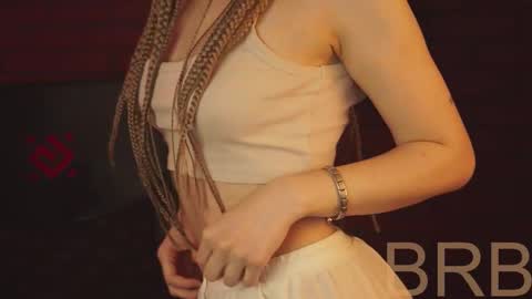 elliecutes online show from February 9, 2025, 11:47 am