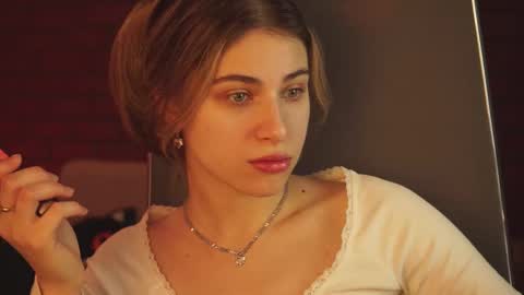 elliecutes online show from February 26, 2025, 5:20 am