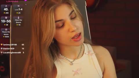 elliecutes online show from March 2, 2025, 8:27 am