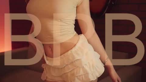 elliecutes online show from October 3, 2025, 8:22 am