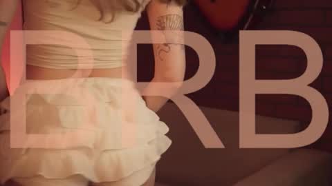 elliecutes online show from February 3, 2026, 5:38 am