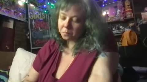 Ellie Louise online show from January 18, 2026, 6:55 pm