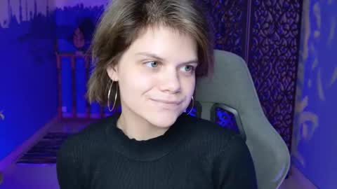 elliemurler online show from September 28, 2025, 9:03 am