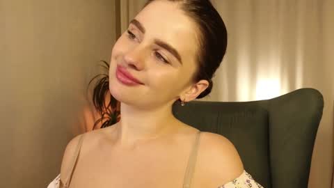 just Emily  online show from December 25, 2024, 6:52 pm