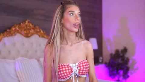 Ellie online show from September 24, 2025, 6:39 am