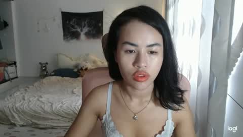 ellieyun online show from June 29, 2026, 5:03 am