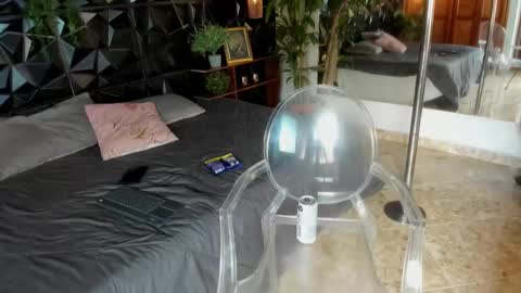 Elloit Colton online show from November 9, 2025, 5:44 pm