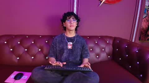  ELLIOR NOIR  online show from July 6, 2026, 7:49 pm