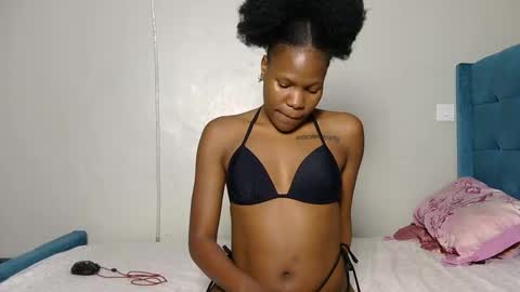 elllanna online show from April 1, 2026, 9:54 am