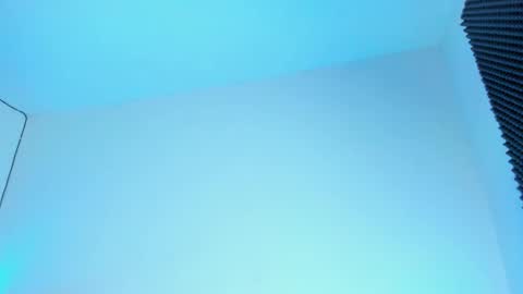 Ellope online show from October 15, 2025, 3:17 am