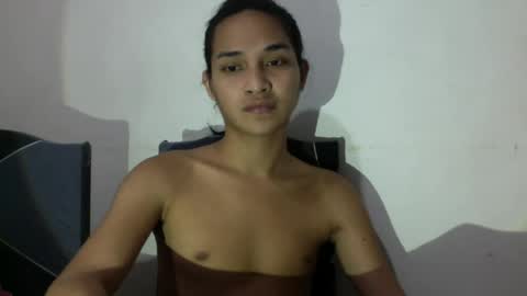 ELLORREY online show from June 19, 2026, 7:56 am