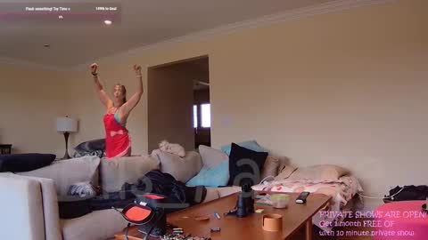 Ella Bella Bo Bella online show from March 8, 2025, 6:16 pm