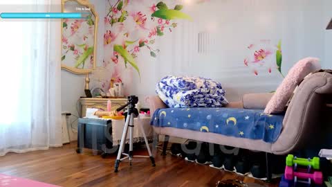 Ella Bella Bo Bella online show from November 19, 2025, 5:57 pm