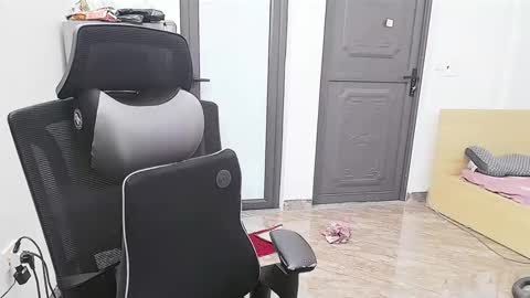 ellsa9x online show from October 9, 2025, 2:31 am