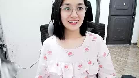 ellsa9x online show from April 9, 2026, 7:58 am