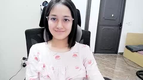 Snapshot of ellsa9x chatting on April 21, 2026, 2:37 am ellsa9x online show from April 21, 2026, 2:37 am