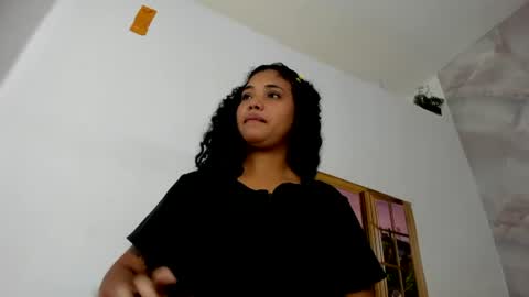 Snapshot of ellybloom chatting on July 5, 2026, 1:51 pm ellybloom online show from July 5, 2026, 1:51 pm