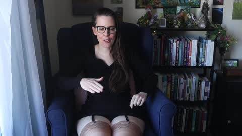 Elly Naomi online show from January 19, 2025, 7:15 pm