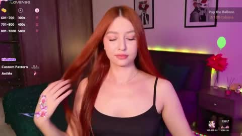 Snapshot of ellypeach chatting on May 4, 2026, 11:39 am EllyPeach online show from May 4, 2026, 11:39 am