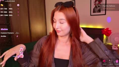 Snapshot of ellypeach chatting on June 9, 2026, 11:22 am EllyPeach online show from June 9, 2026, 11:22 am