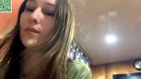 Snapshot of ellyspoerer chatting on April 22, 2026, 4:08 pm Sonya online show from April 22, 2026, 4:08 pm