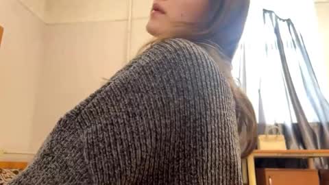 Snapshot of ellyspoerer chatting on May 14, 2026, 5:14 am Sonya online show from May 14, 2026, 5:14 am