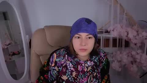 Snapshot of elma_lily chatting on October 14, 2025, 5:30 am elma_lily online show from October 14, 2025, 5:30 am