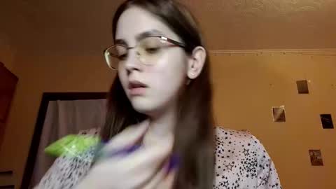 Kate online show from March 17, 2026, 10:07 am