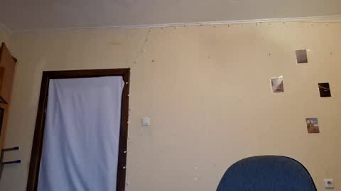 Kate online show from April 19, 2026, 6:10 pm