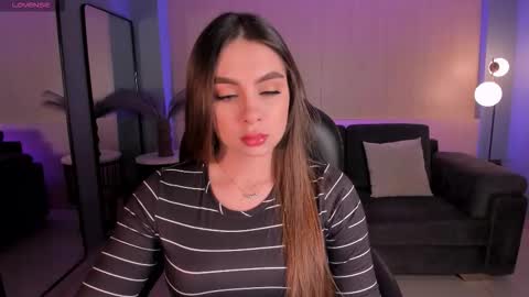 ELOISA OLIVERO online show from October 11, 2025, 12:04 pm