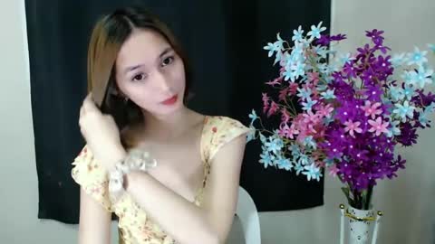 Snapshot of elora_charming chatting on January 19, 2025, 9:55 pm elora_charming online show from January 19, 2025, 9:55 pm