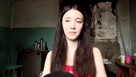 Snapshot of elouisevallian chatting on June 20, 2026, 2:25 am Elara online show from June 20, 2026, 2:25 am