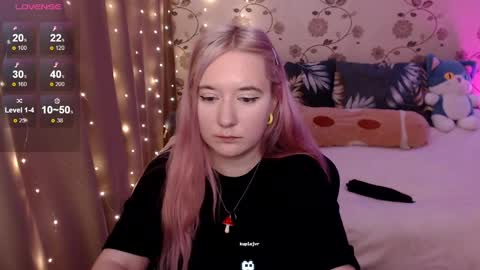 Ela give me a thumbs up if you like it  and this is important for the development of the account online show from December 13, 2024, 2:49 pm