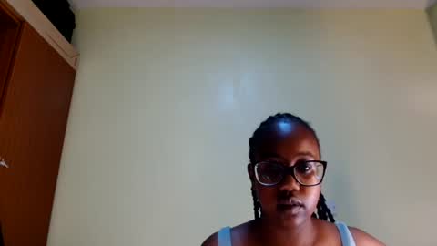 Snapshot of elowen655796 chatting on July 4, 2026, 6:41 am ELOWENA online show from July 4, 2026, 6:41 am
