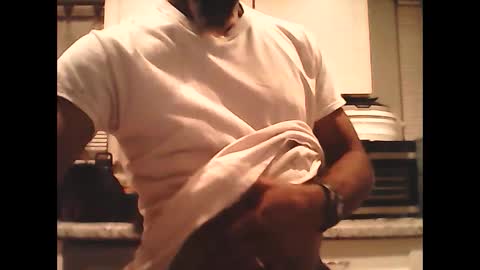 Snapshot of elparador chatting on January 15, 2025, 2:38 am El Parador online show from January 15, 2025, 2:38 am