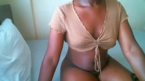 Elphaba online show from December 18, 2025, 10:43 am