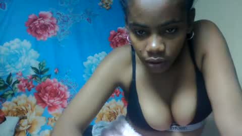 elphinez online show from August 1, 2026, 6:18 pm