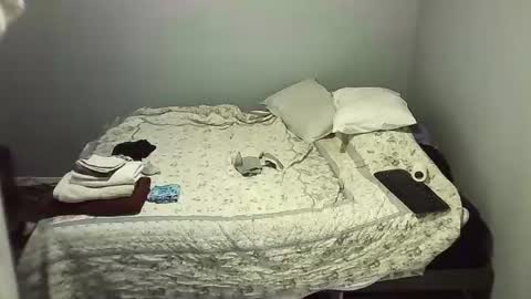 Snapshot of elpouto chatting on June 20, 2026, 6:05 am Elpouro online show from June 20, 2026, 6:05 am