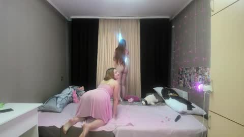 Snapshot of elsa_hot_here chatting on March 30, 2026, 3:40 am Elsa online show from March 30, 2026, 3:40 am