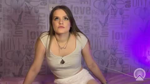 Snapshot of elsa_rioni chatting on June 24, 2026, 10:09 pm elsa_rioni online show from June 24, 2026, 10:09 pm