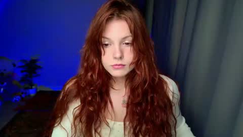 Snapshot of elsie_ginger chatting on June 16, 2026, 10:01 pm Elsie online show from June 16, 2026, 10:01 pm