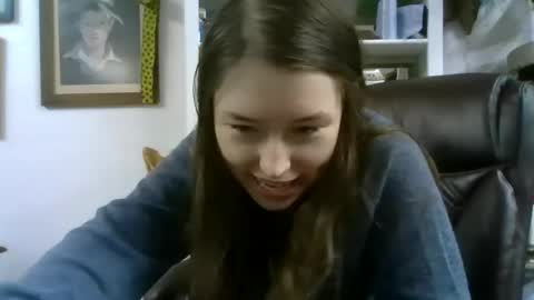 Elsie Rain online show from September 15, 2025, 7:08 am