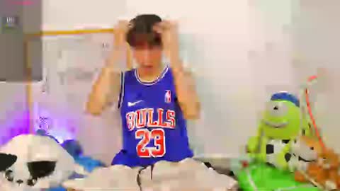 Snapshot of ely_king chatting on July 20, 2026, 7:38 pm E L Y K I N G online show from July 20, 2026, 7:38 pm