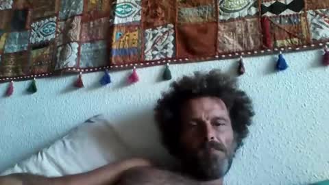 elyjahoye online show from September 18, 2025, 3:25 pm