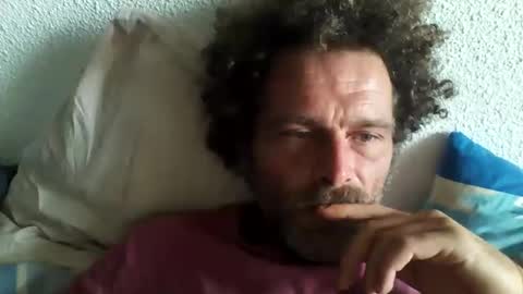 elyjahoye online show from September 20, 2025, 11:00 am