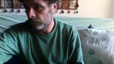 elyjahoye online show from November 18, 2025, 9:58 am